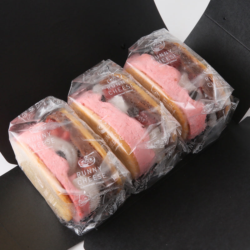 【Cake.jp限定】羽二重イチゴとチョコのバターチーズサンド 3個入 バレンタイン2023